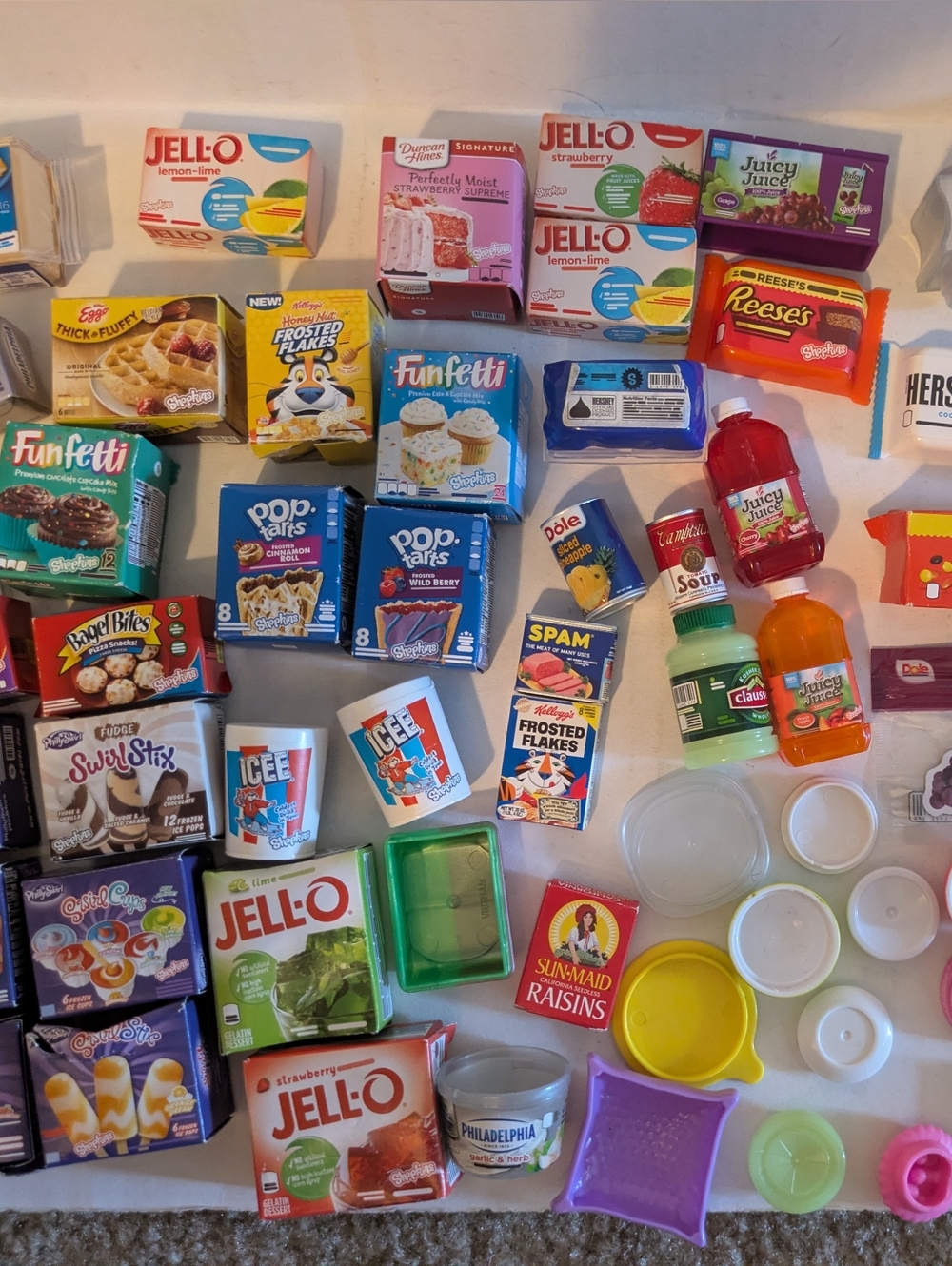 Lot 30+ Shopkins Figure Toys And Boxes, Mixed Assorted Seasons Shopkins Mart